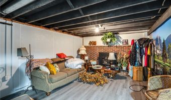 15390 Cenfield St NE, Alliance, OH 44601