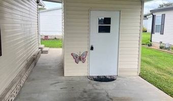77 Hewlett Dr, Auburndale, FL 33823