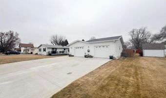 918 S 1st St, Albion, NE 68620