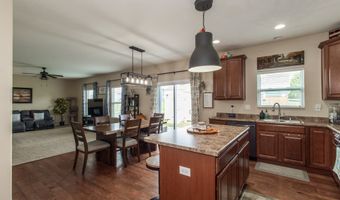 958 Willow Creek Dr, Alexandria, KY 41001
