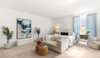 208 S Pacific St, Oceanside, CA 92054