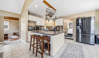 2013 Deerfield Dr, Ashtabula, OH 44004