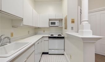 66 Webster St 9, Newport, RI 02840