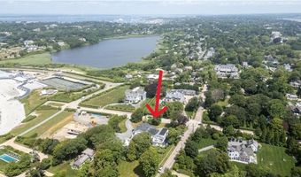 718 Bellevue Ave 5, Newport, RI 02840
