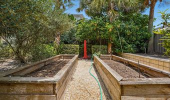 1927 BEACHSIDE Ct, Atlantic Beach, FL 32233