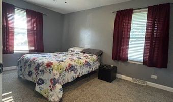 203 CEDARWOOD Ln, Antioch, IL 60002