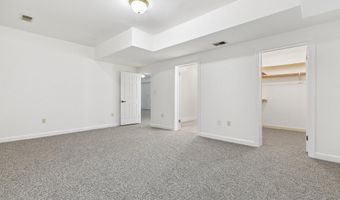 6801 CAPRI Pl, Bethesda, MD 20817
