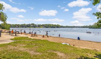 8296 144th St W, Apple Valley, MN 55124