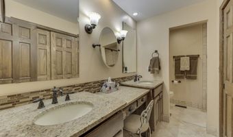 1521 Secretariat Ln, Indianapolis, IN 46217