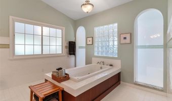 18525 LAKE Rd, Altoona, FL 32702