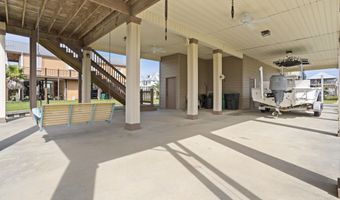 4069 Madagascar St, Bay St. Louis, MS 39520