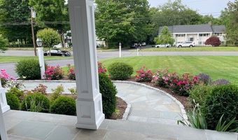 14 E Gate Rd, Danbury, CT 06811