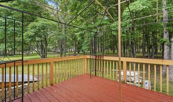 63 Fox Hill Rd, Albrightsville, PA 18210