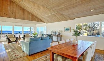 377 Rumstick Rd, Barrington, RI 02806