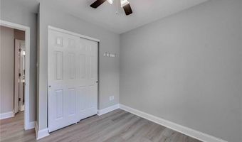 417 Elm Crossing Ct, Ballwin, MO 63021