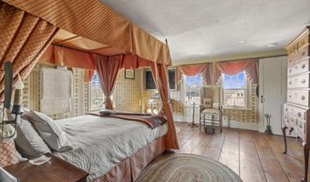 392 High St, Candia, NH 03034