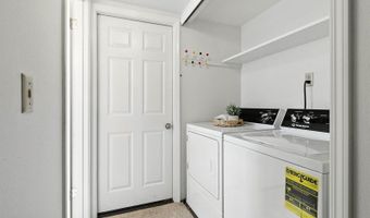15025 NW Oak Hills Dr, Beaverton, OR 97006