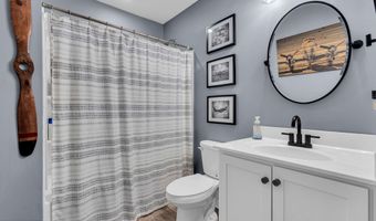 9 Cape Cod Ave, Barnegat, NJ 08005