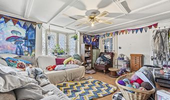 48 Drummond St, Auburn, ME 04210