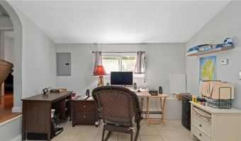 608 Black Plain Rd, North Smithfield, RI 02896