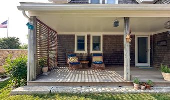 208 Chapel St, Block Island, RI 02807