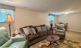 875 Princeton Ave, Amherst, OH 44001