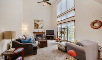 1721 Dorchester Ave, Algonquin, IL 60102