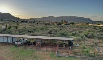 105 Canyon Dr, Alpine, TX 79830