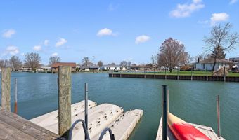 8115 Colony Dr, Algonac, MI 48001