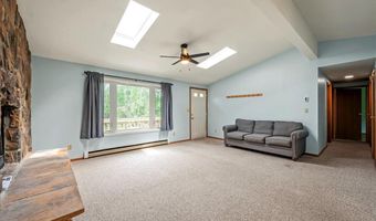 605 N Scenic Dr, Albrightsville, PA 18210