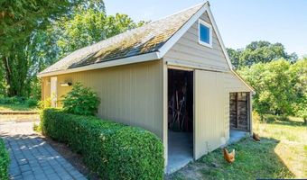 11255 Kroenig Rd, Amity, OR 97101