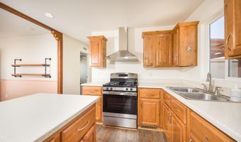 692 W Pony Express Ln, Benson, AZ 85602