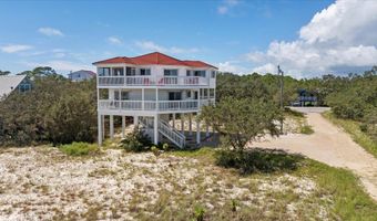 6 Kingfish St, Alligator Point, FL 32346