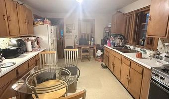 1215 Clawson St, Alton, IL 62002