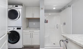 26 Leawood Dr, Cranston, RI 02920