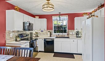 2429 Boyer Ln, Indianapolis, IN 46217