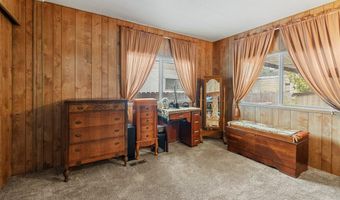 2074 Mustang Ln, Arcata, CA 95521