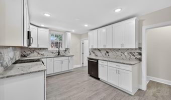 452 GREEN Ln, Philadelphia, PA 19128