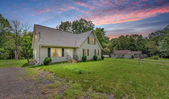 207 Game Ln, Blakeslee, PA 18610