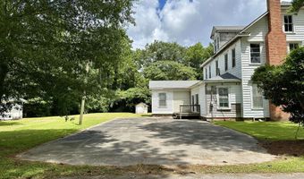 207 N 5th St, Aurora, NC 27806