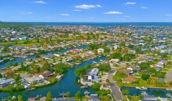 6225 FLAMINGO Dr, Apollo Beach, FL 33572