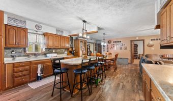 1422 MCCLOUD Rd, Aledo, IL 61231