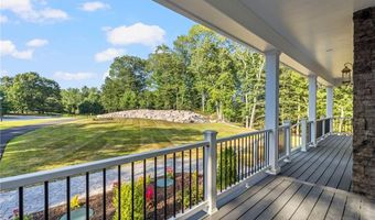 35 Beech Crest Rd, East Greenwich, RI 02818