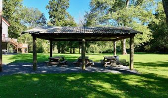 560 S Emerald Isle, Alderson, WV 24910