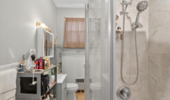 93 W 35TH St, Bayonne, NJ 07002