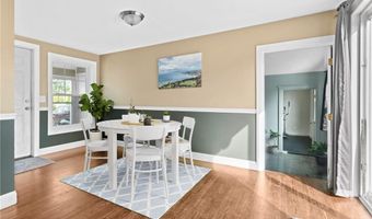 25 Woodbine St, East Providence, RI 02915