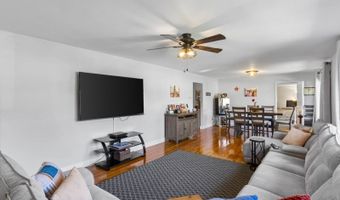 4 Saturn Ct, Alloway, NJ 07422