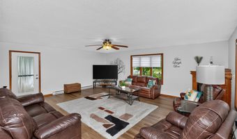 713 10th Ave NW, Altoona, IA 50009