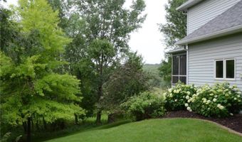 72315 Grey Fawn Dr, Albert Lea, MN 56007