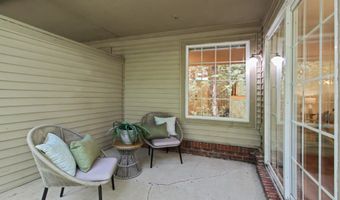 3037 Barclay Way, Ann Arbor, MI 48105